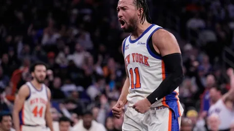 “多特蒙德战胜勒沃库森，阿德耶米实现德甲处子球，新年开局多特三连胜！”