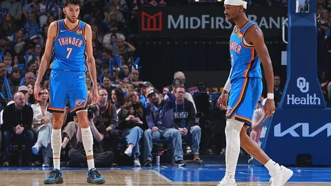 凯恩本赛季俱乐部赛事50球贡献，37场45球5助回顾